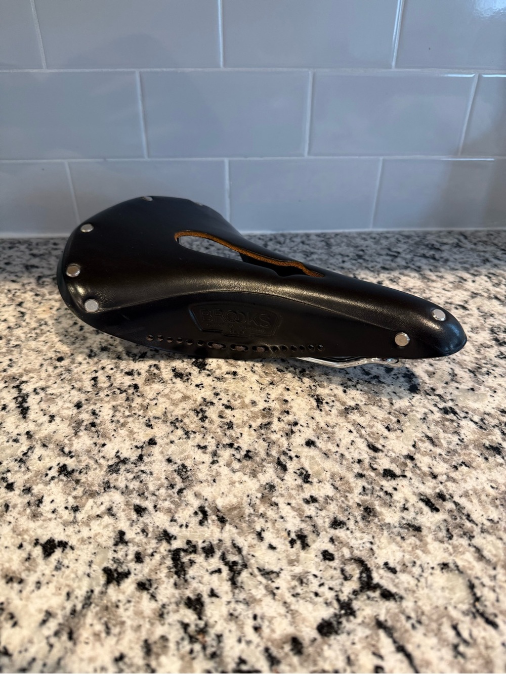 Brooks B17 Imperial Saddle - Picture 2 of 9